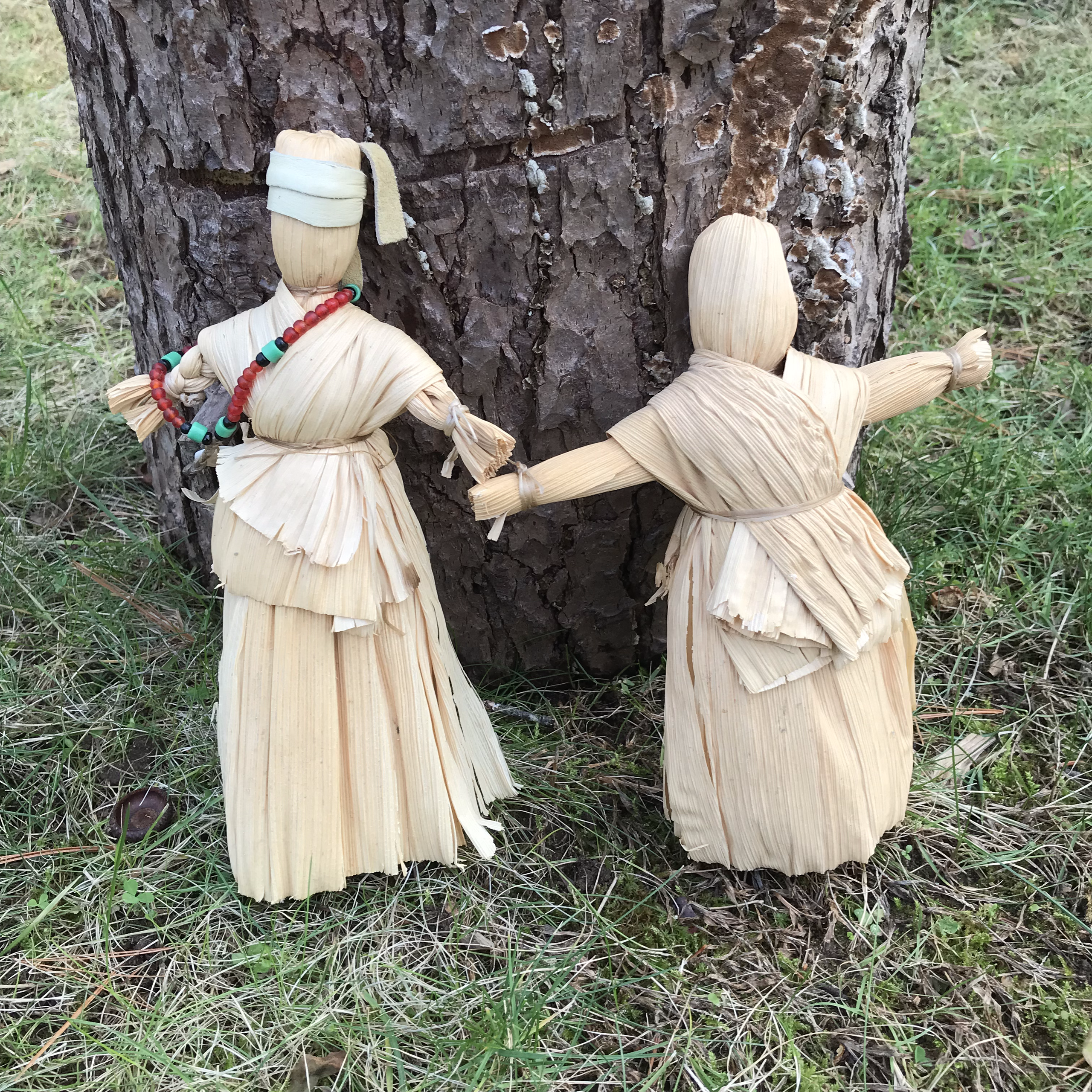 Vintage corn husk 2024 dolls